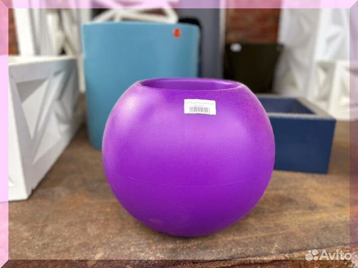 Кашпо в форме шара уличное