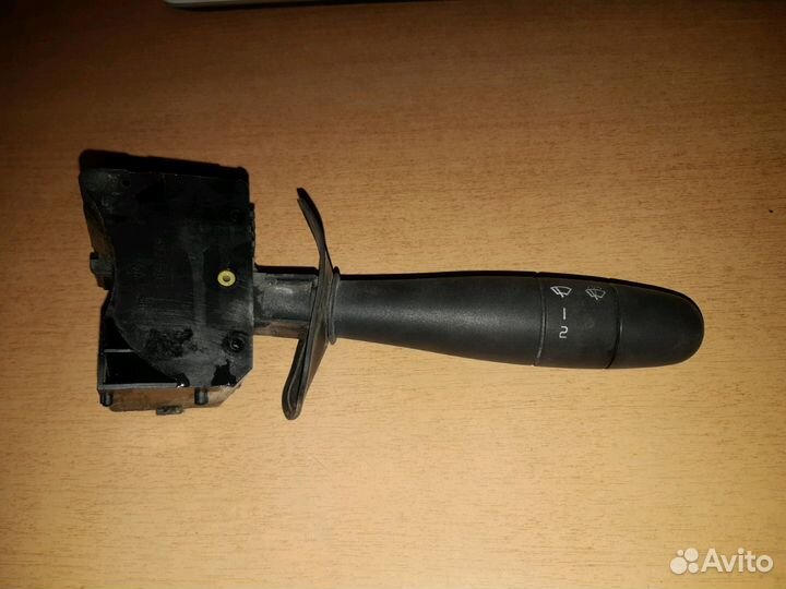 Переключатель стеклоочистителя Рено Логан