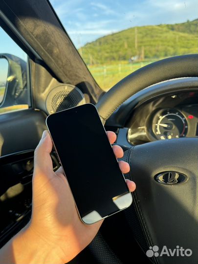 iPhone 15 Pro, 256 ГБ