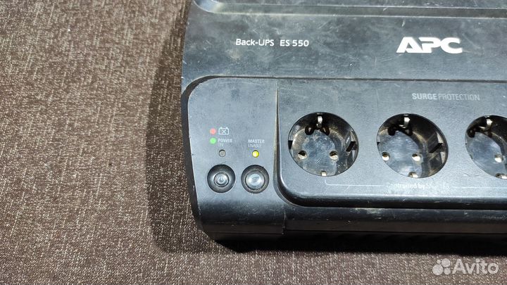 Бесперебойный блок питания APC