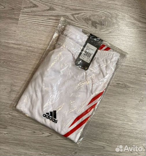 Шорты adidas originals