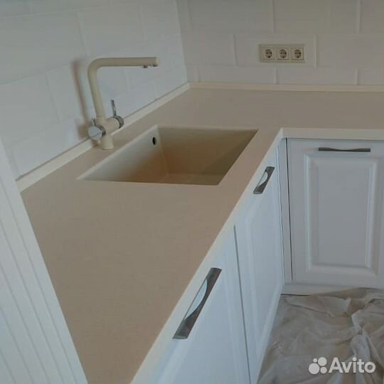 Столешница из искусственного камня