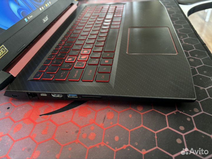 Мощный игровой ноутбук Acer Nitro Rx 560 Ryzen 5