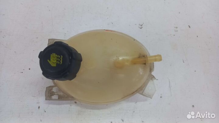 Расшерительный бачок 1.6 K7M Renault Logan 2