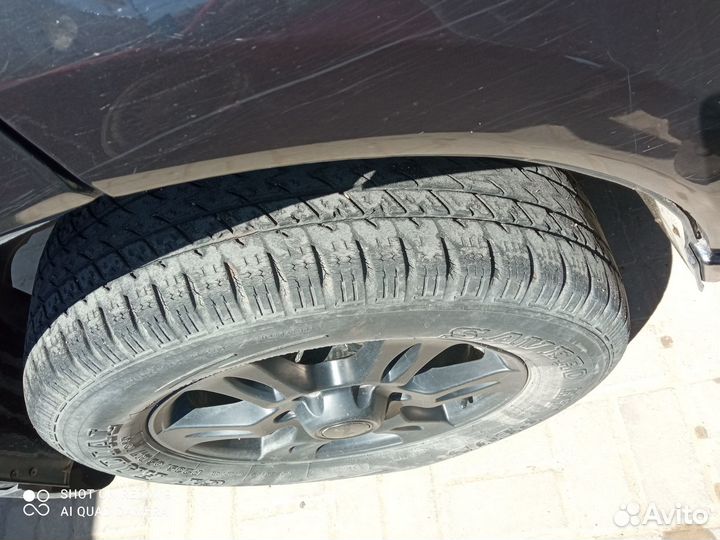 Accelera 651 235/65 R17