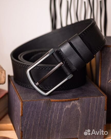 Мужской кожаный ремень ручной работы