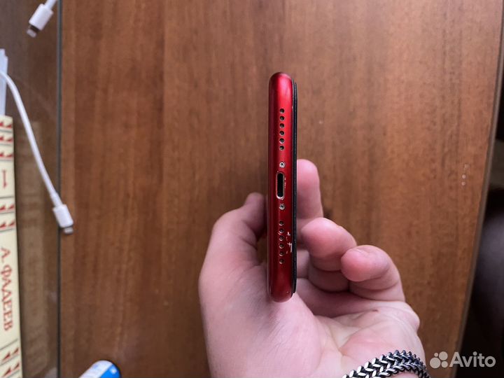 iPhone XR 64gb red