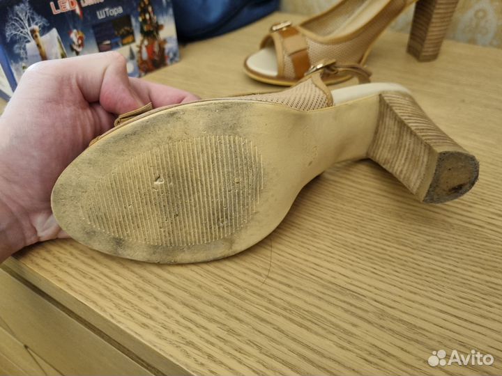 2 пары босоножек женских, размер 39