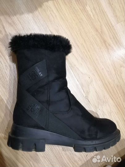 Продам ботинки зимние