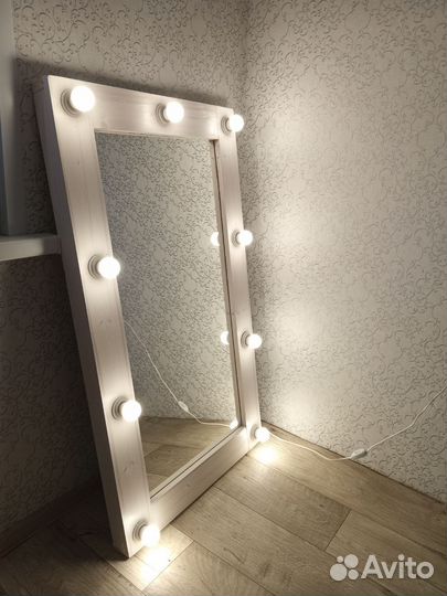 Гримерное зеркало