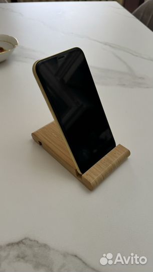 iPhone, 4 ГБ