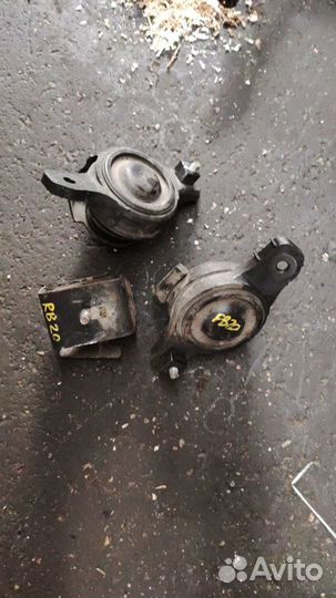 Подушка двигателя передняя левая subaru forester