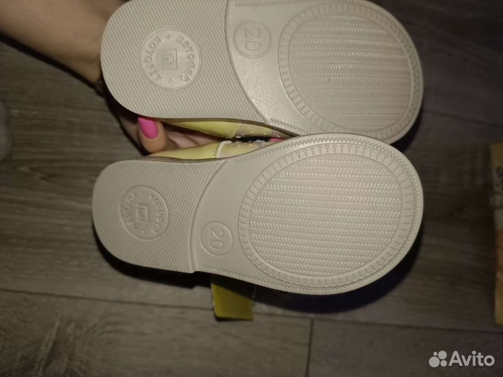 Босоножки для девочки сандали