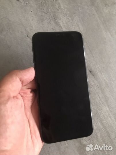 Телефон iPhone 10