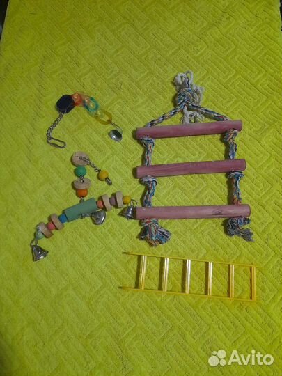 Игрушки для попугаев