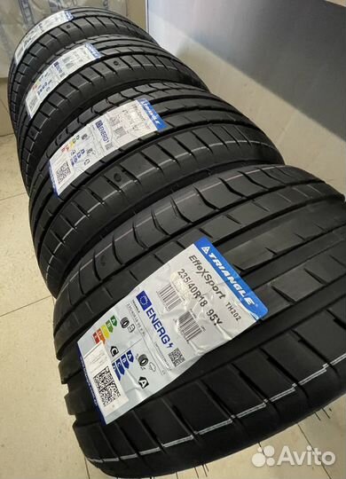 Triangle EffeXSport TH202 235/40 R18