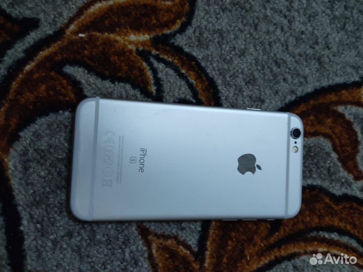 iPhone 6S, 64 ГБ