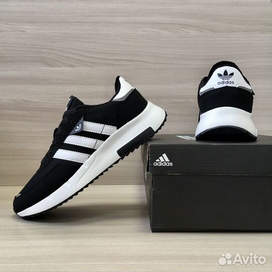 Кроссовки Adidas мужские новые