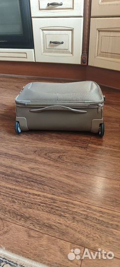Чемодан ручная кладь