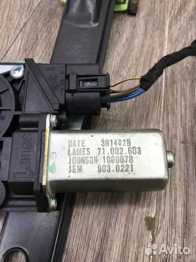 Стеклоподъемник задний левый Bmw 1 Series