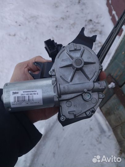 Механизм дворника крышки багажника Renault Duster