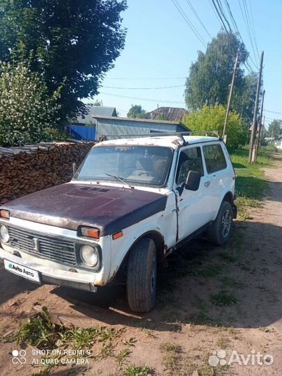 LADA 4x4 (Нива) 1.7 МТ, 2001, битый, 142 000 км