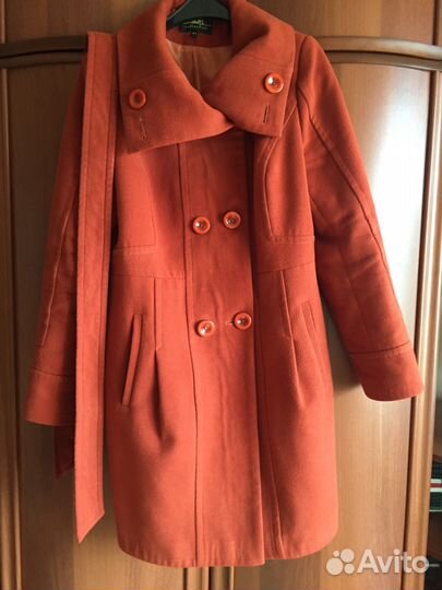 Пальто на девушку