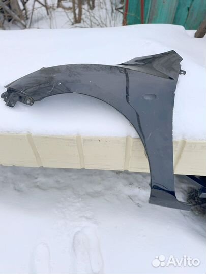 Крыло переднее левое Mazda 3 BL 09-13