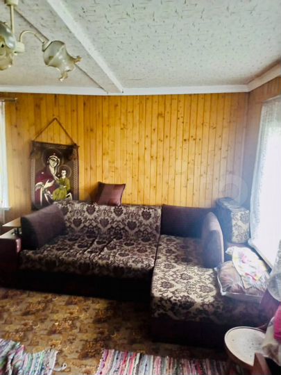 Дом 28 м² на участке 15 сот.