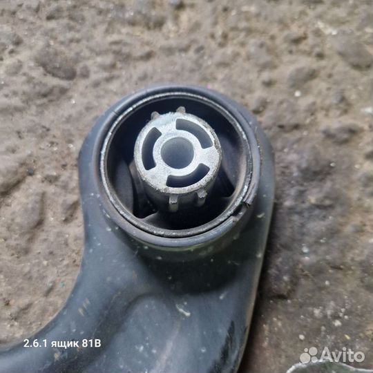 Рычаг задний audi A3 8p