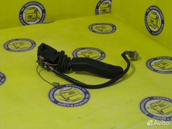 Переключатель поворотов 1402449 подрулевой scania