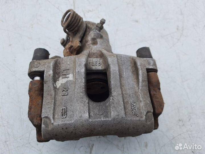 Суппорт задний левый Форд Фокус 2