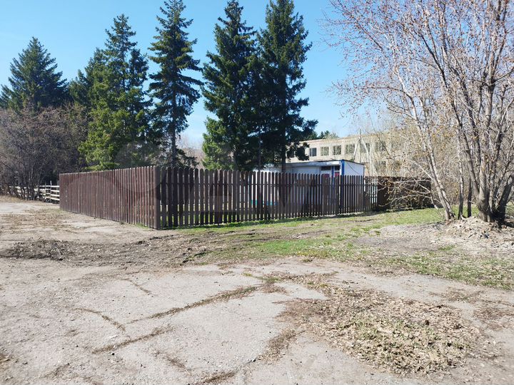 Торговый павильон с землёй