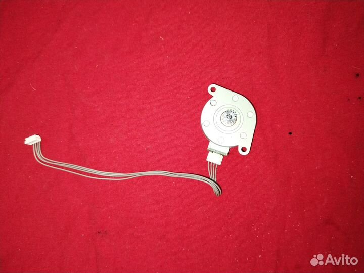 127K61370 Двигатель (мотор) подачи тонера