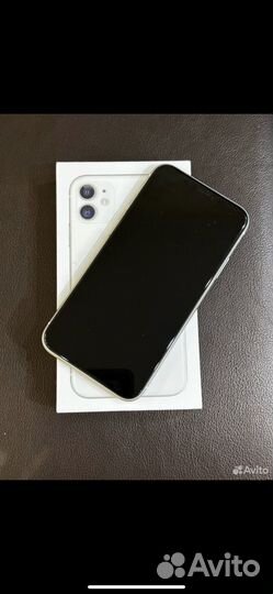 Телефон iPhone 11