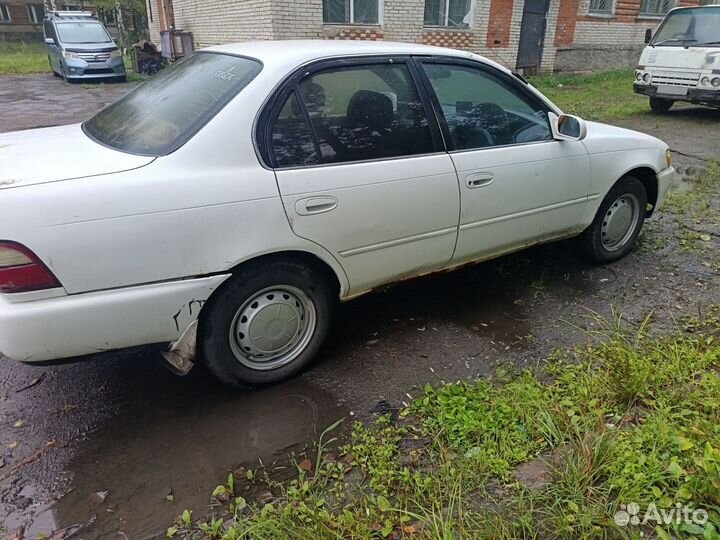 Toyota Corolla 1.3 AT, 1994, битый, 55 555 км