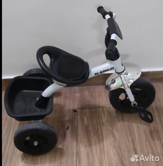 Детский трехколесный велосипед бу