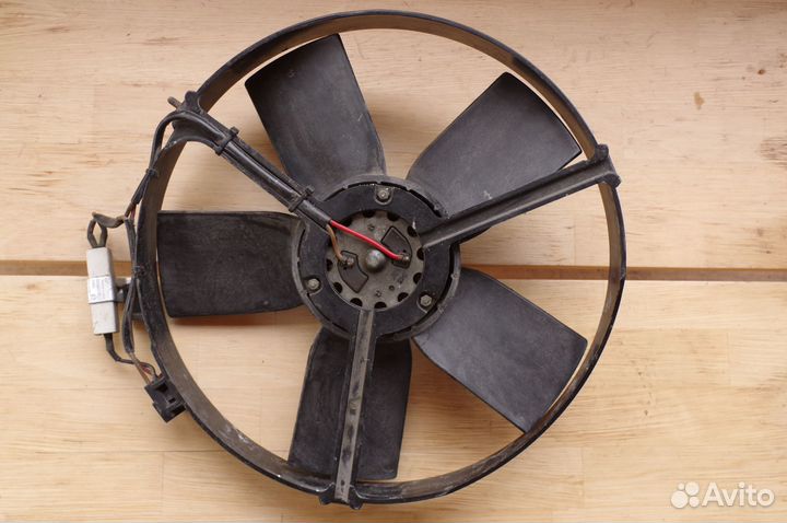 Mercedes-Benz W123 дизель.Вентилятор радиатора охл