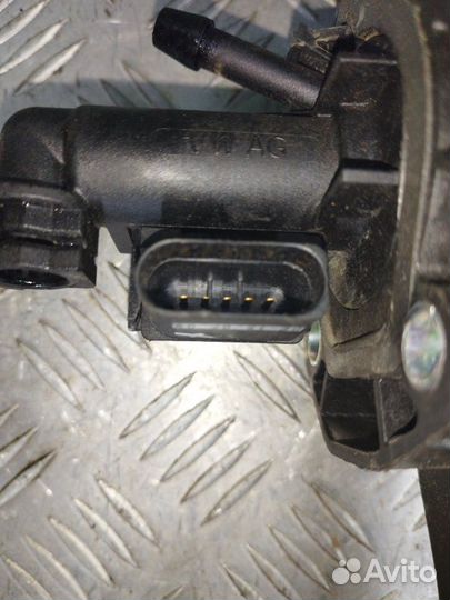 Педаль сцепления Volkswagen Tiguan внедорожник