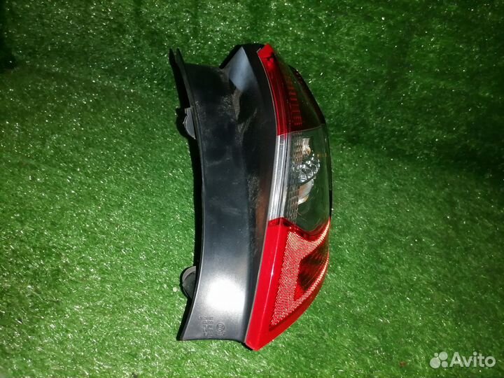 Фонарь (стоп сигнал) правый 9687311980-02 Citroen