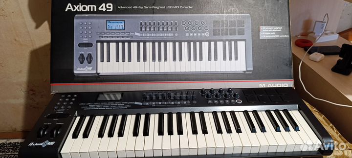 Миди клавиатура 49