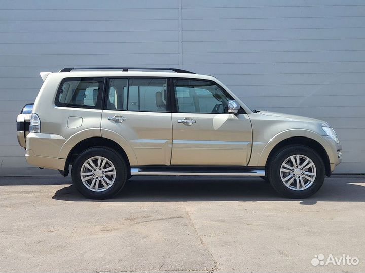 Mitsubishi Pajero 3.8 AT, 2017, 48 644 км