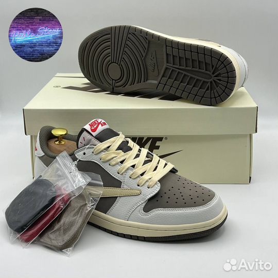 Travis Scott x Air Jordan 1 Low