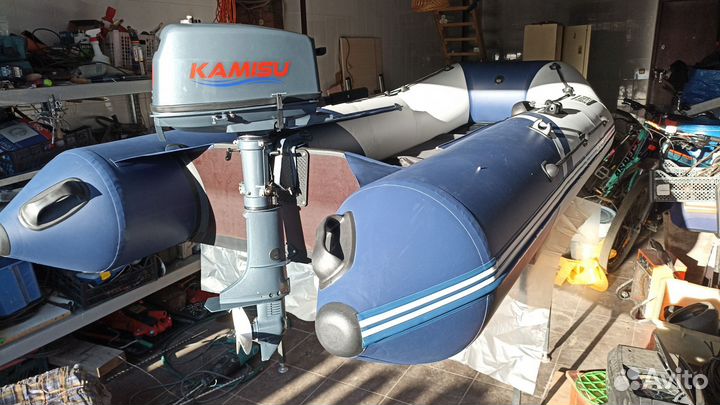 Лодка с мотором