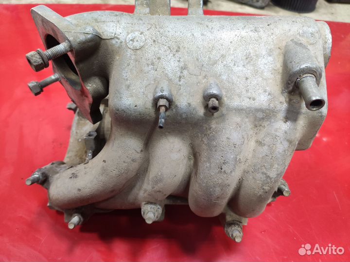 Впускной коллектор ваз 1.5 8кл