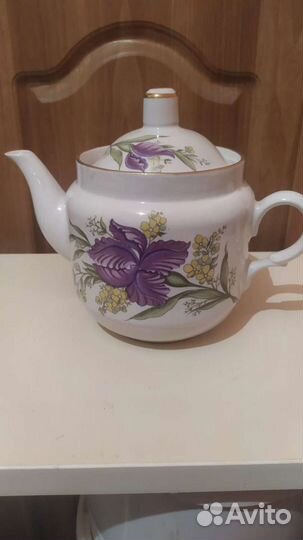 Статуэтка фарфор