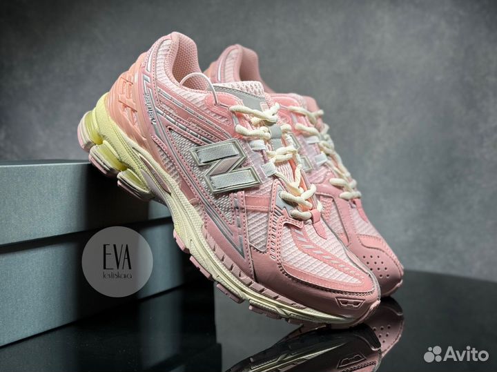 Кроссовки New Balance 1906U Lunar - Shell Pink