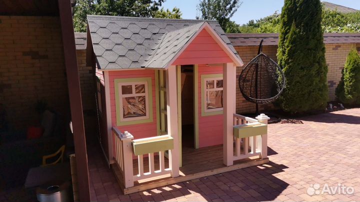 Детский игровой деревянный домик для дачи