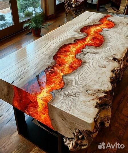 Кухонный стол из эпоксидной смолы