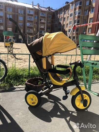Трехколесный велосипед
